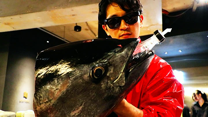 The tuna head fitted with a sake pourer for the tuna shot